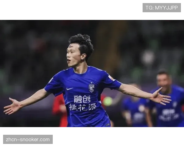 【2026年4月中超联赛·人物·特写谢鹏飞：时隔三年重返上海八万人体育场，感慨“这里记忆很多”